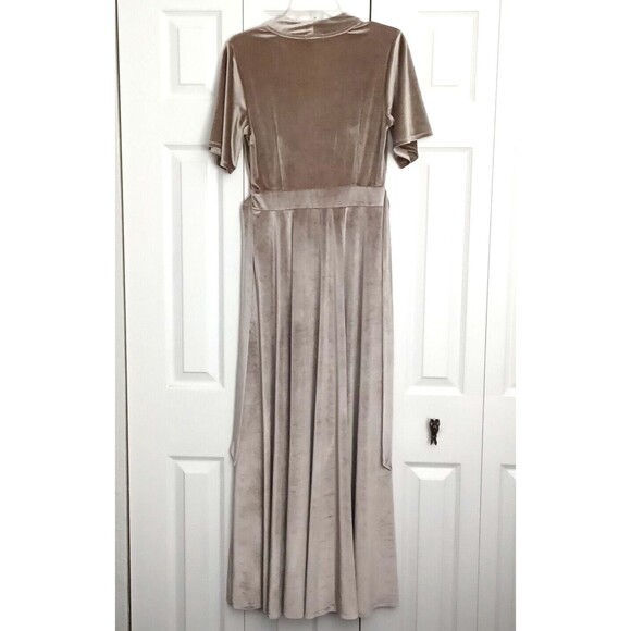 YF&B On The Road Temptress Velvet Maxi Dress Size S Taupe Deep V-neck - Picture 4 of 14